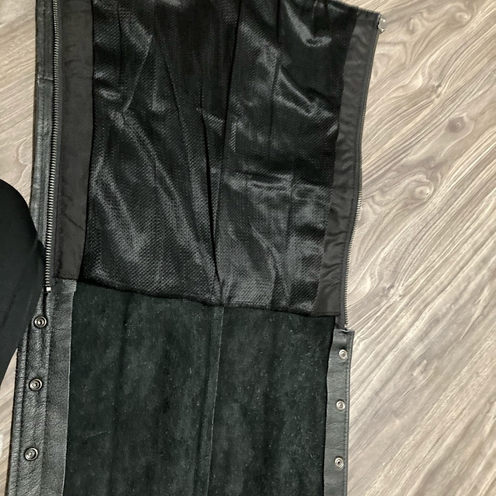 Milwaukee Black Classic Hip Pocket Leather Chaps S - Picture 7 of 7
